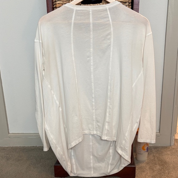 lululemon athletica Tops - Lululemon Women's White Long Sleeve Top